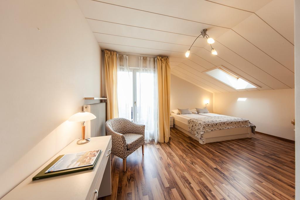 Hotel Landhaus Innerhofer Schenna Buitenkant foto